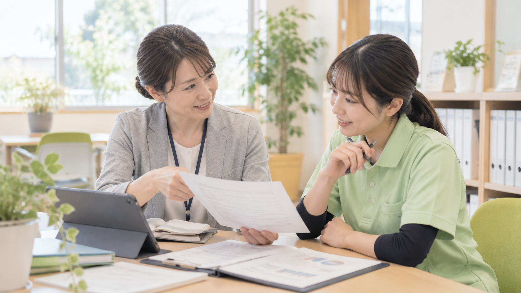 2026年、なぜ給料が上がる？——異例の「前倒し改定」
